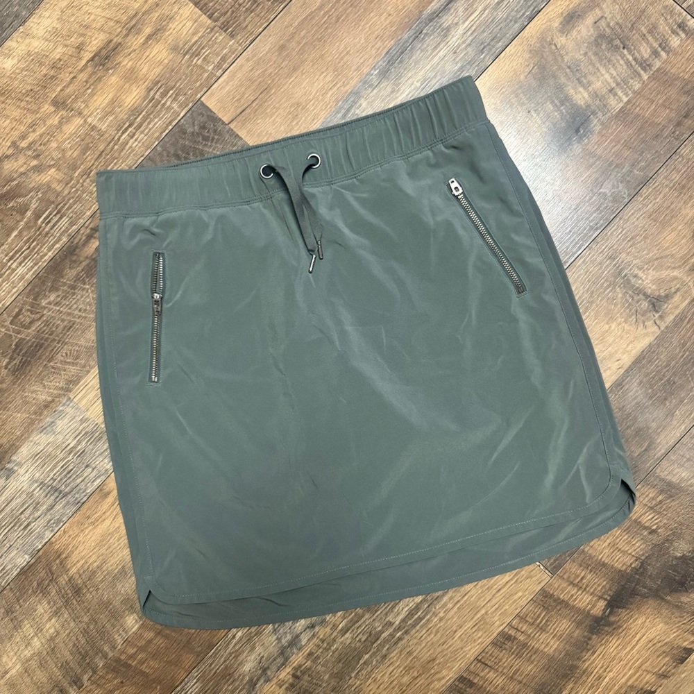 Athleta Deep Green Mini Skirt